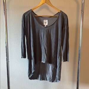 Women's Gray Top